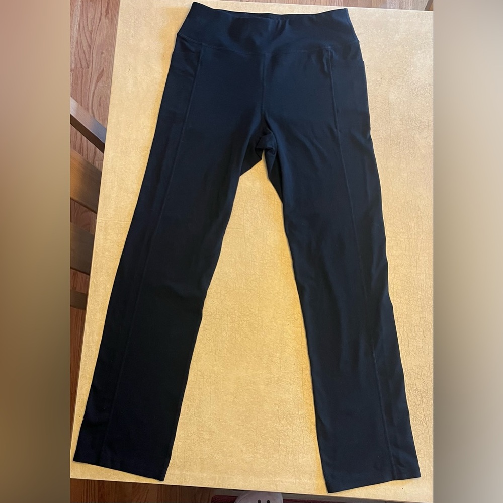 Women’s Skechers Straight Cut Legging | Size L | Color: Black